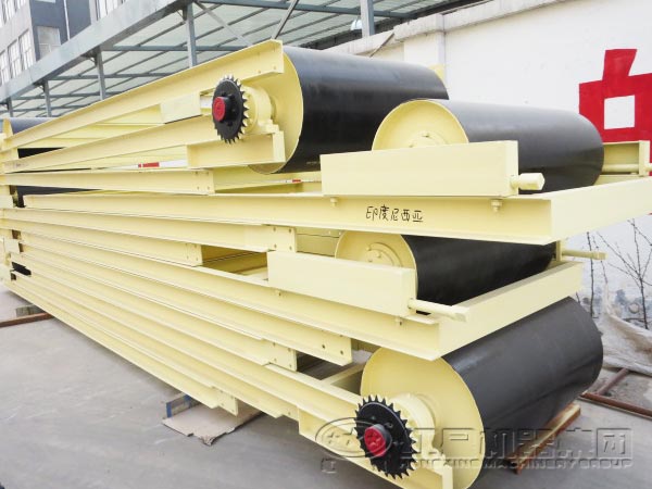 輸送機(jī)